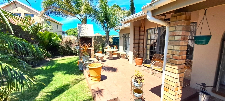 3 Bedroom Property for Sale in Aston Bay Eastern Cape